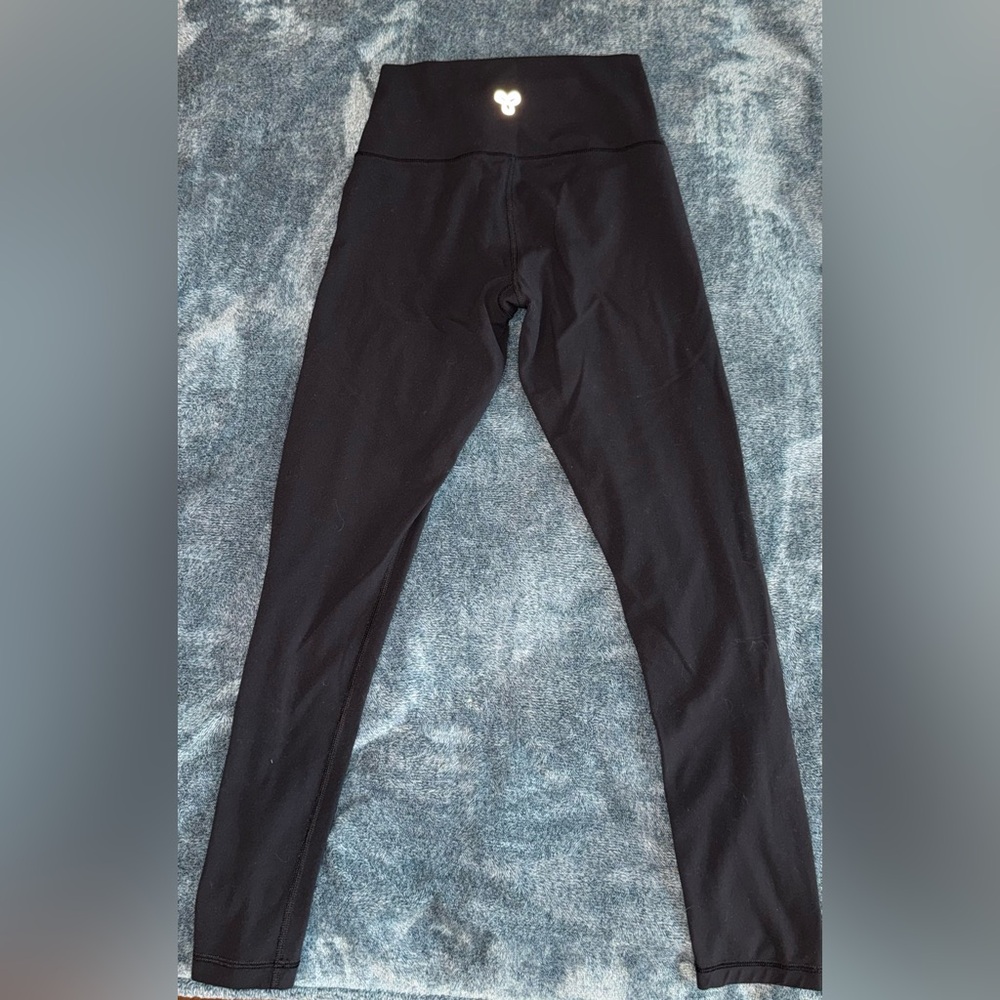 Aritzia Black High-Waist Leggings